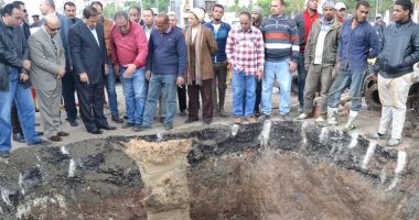 ‎إصلاح كسر ماسورة مياه بالخليفة وإزالة أبنية مخالفة فى البساتين
