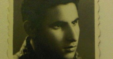 استعدادات لإصدار أشعار حسن عقل أحد رواد قصيدة النثر بعد وفاته فى باريس