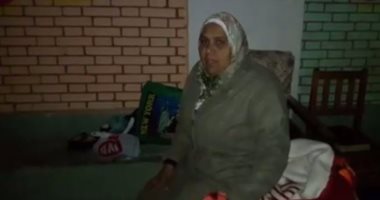بالفيديو.. اعتصام معلمة فى قنا تزعم امتلاكها أدلة فساد