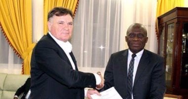 كاماتشو مديرا فنيا لمنتخب الجابون قبل أمم أفريقيا