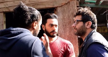 بالصور.. كواليس تصوير فيلم تامر حسنى "تصبح على خير"