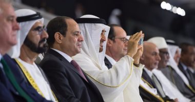 محمد بن زايد ينشر صورته مع السيسى وهولاند من احتفال الإمارات بالعيد الوطنى