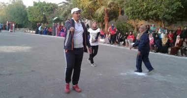 جامعة أسوان تنظم يوما رياضيا فى مدينة صحارى للطالبات