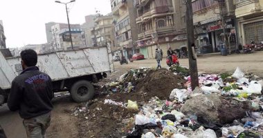 بالصور.. حملة مكبرة لإزالة الإشغالات بميدان الزراعة فى المحلة