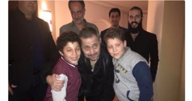 جورج وسوف ينشر صورة مع أصغر معجبيه بالمغرب