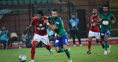الأهلى يغتال أحلام المقاصة ويؤمن "قمة" الدورى بهدف السعيد وتألق إكرامى 