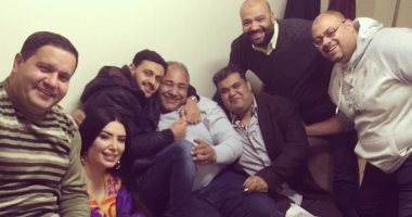 رامز جلال يزرو أسرة "كابتن أنوش".. والمخرج يصور المشاهد الخارجية بعد الأسبوع