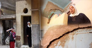 بالصور.. عقار مخالف فى المنيب يتسبب فى انهيار أجزاء من مبنى مجاور.. المتضررون: "أصحاب البيت معملوش حساب للجيرة والبيت هيقع على دماغنا".. واللجنة الهندسية: ترميم شامل للعقار تحت إشراف مهندس نقابى