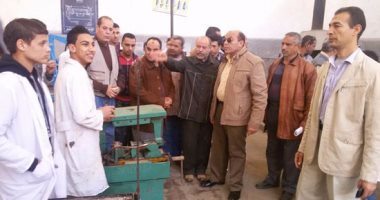 بالصور..تعاون بين مدارس فنية ومجلس بركة السبع لإصلاح معدات تدريب الطلاب