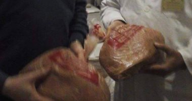 ضبط 50 كيلو لحوم مصنعة فاسدة داخل مطعم بالدقهلية