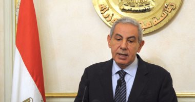 وزيرا الصناعة والتموين يشهدان تسليم 18 سيارة مبردة للشباب حمولة 5 أطنان