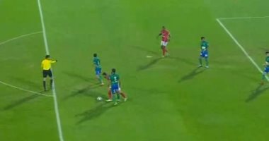 ركلة جزاء الأهلى والمقاصة تجدد ظهور غرائب الكرة المصرية فى صحف العالم