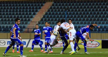 بالفيديو.. الجماهير تؤخر انطلاق الشوط الثانى بين الزمالك وأسوان