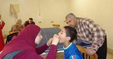 الكشف على 200 مريض فى قافلة طبية لجامعة المنوفية ببركة السبع