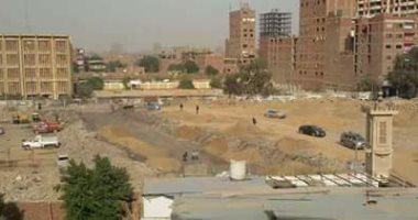 أجهزة حى السلام أول تزيل تعديات أرض الـ 23 فدان  بسوق القنال