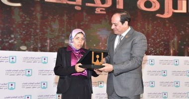 وزير الإسكان يسلم شقة "منى السيد" السبت بحضور محافظ الإسكندرية
