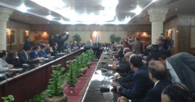 وزير النقل يوافق على إنشاء مجمع للمواقف بكفر الزيات 