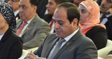 السيسي يطالب وزير المالية بتبسيط شرح الوضع الاقتصادى ليكون مفهوما للبسطاء