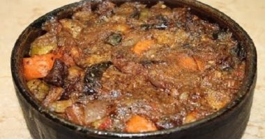 طريقة عمل طاجن اليخنى الصعيدى بالصور والخطوات
