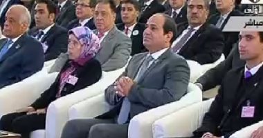 بالفيديو..عرض فيلم تسجيلى عن أعمال مؤتمر الشباب بحضور السيسى