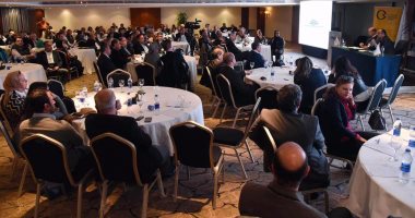 محافظ الاسكندرية يناقش أهم المشروعات التنموية والخدمية بالثغر