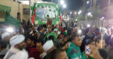 بالصور.. الطرق الصوفية تحتفل بالرايات الخضراء والجمال فى مولد النبي بقنا