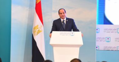 السيسى للمصريين: "بلدكم بتشكركم علشان حافظتم على كرامتها وكبريائها"