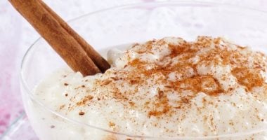 طريقة عمل الأرز بلبن بالصور والخطوات