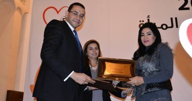 بالصور..الأمم المتحدة تكرم أسماء حبشى لدورها فى مناهضة العنف ضد المرأة