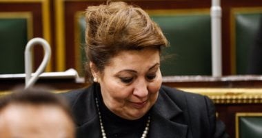 النائبة مارجريت عازر تطالب الحكومة بإسقاط الجنسية المصرية عن الإرهابيين