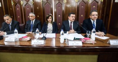 وزيرا الآثار والتنمية المحلية يحضران بالبرلمان لمناقشة تطوير الأهرامات