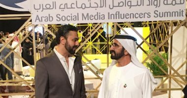محمد كريم يشارك فى قمة المؤثرين العرب فى التواصل الاجتماعى ويلتقى محمد بن راشد