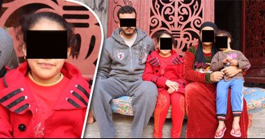 بالصور.. "ذئب" يعتدى جنسيا على 3 فتيات ببلقاس أكبرهن 12 عاما.. طفلة: "صورنى عارية وقال لى لو حد عرف هفضحك".. الأهالى يقتحمون محل المجرم أثناء اعتدائه على إحدى البنات ويسلمونه عاريا للشرطة
