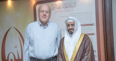 رئيس وزراء لبنان السابق نجيب ميقاتى يزور مشروع "السلام عليك أيها النبى"