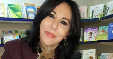 قرأت لك.. الكاتبة فى "المنزل الأزرق" تحكى بقلمها مثلما تسرد الجدة للأحفاد