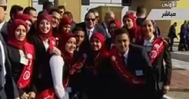 بالفيديو..فتاة تطلب من السيسى الالتحاق بالقوات المسلحة وتؤكد: "الجيش بيحمى البلد"