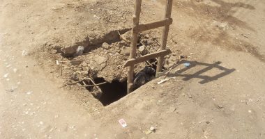 بالصور.. أهالى شطورة بسوهاج يستغيثون بسبب بالوعات الصرف المفتوحة