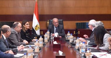 مصادر: رئيس الحكومة وجه بعقد اجتماعات مع الوزراء الرافضين لقانون الاستثمار