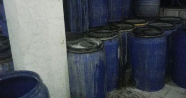 ضبط 12 طن مخلل غير صالحة للاستخدام فى نجع حمادى  