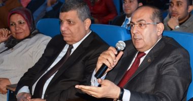 محافظ سوهاج ورئيس الجامعة يشهدان تكريم خريجى المعهد الفنى للتمريض