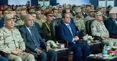 الرئيس السيسى يطالب "محلب" بمراجعة دقيقة لإجراءات تملك الأراضى