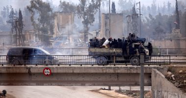مسئولون أتراك: ليس من الواقعى أن تستقبل تركيا كل الخارجين من حلب