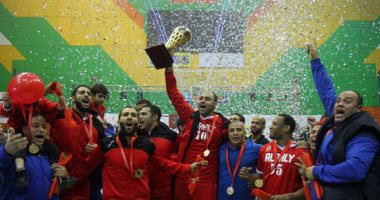 شاهد بالفيديو والصور.. مراسم تتويج الأهلى ببطولة أفريقيا