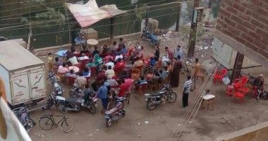 رئيس مركز الداخلة يقرر إلغاء ترخيص أى مقهى يسمح بجلوس طلاب المدارس 