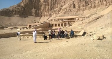 جامعة أسيوط تنظم برنامج سياحى للطلاب الروسيين لزيارة معالم الأقصر الأثرية