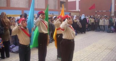 أزهرى ردا على فتوى تحريم تحية العلم :فتاوى ضالة للسلفيين الغرض منها الاثارة