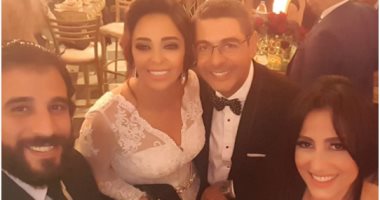 حنان مطاوع تنشر مجموعة صور من حفل زفاف داليا البحيرى