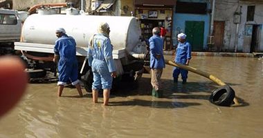 زحام مرورى بسبب تسرب مياه بلاعات الصرف الصحى أسفل دائرى ميدان لبنان