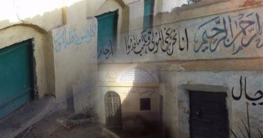 بالصور.. "الموتى يستغيثون"..أسعار المقابر فى المنيا نار واختفاء مدافن الشفعة.. تربى: سعر المتر وصل 4 آلاف جنيه.. وبناء الجبانة يتكلف من 1800 جنيه إلى 70 ألفا.. والأهالى: حرمة الأموات منتهكة