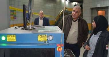 رئيس المترو فى جولة تفقدية لمتابعة أجهزة التفتيش على مداخل المحطات